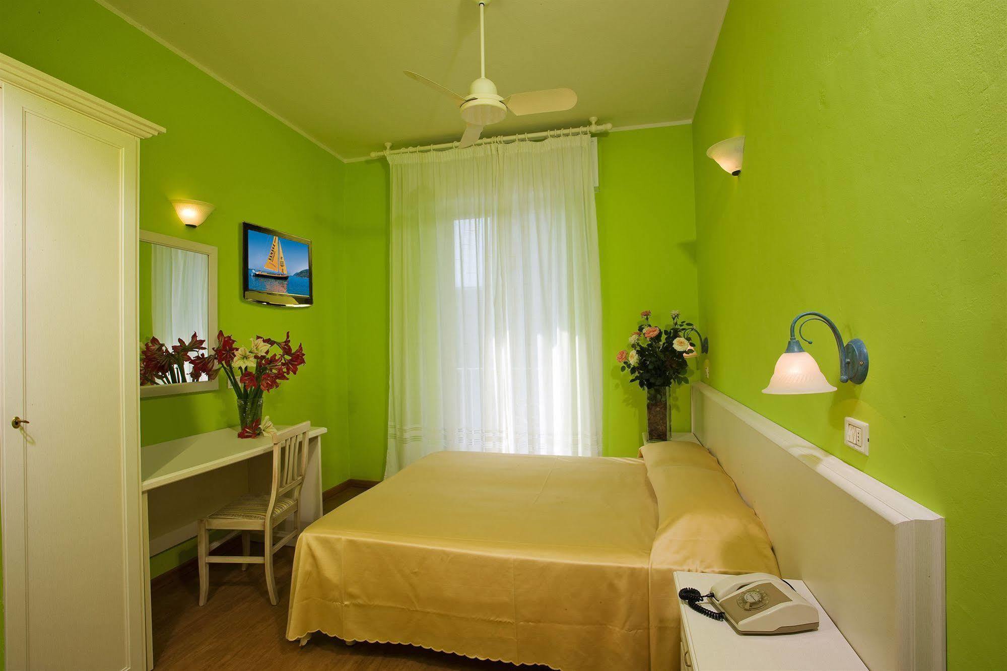 Hotel Plaza Gabicce Mare Exterior foto